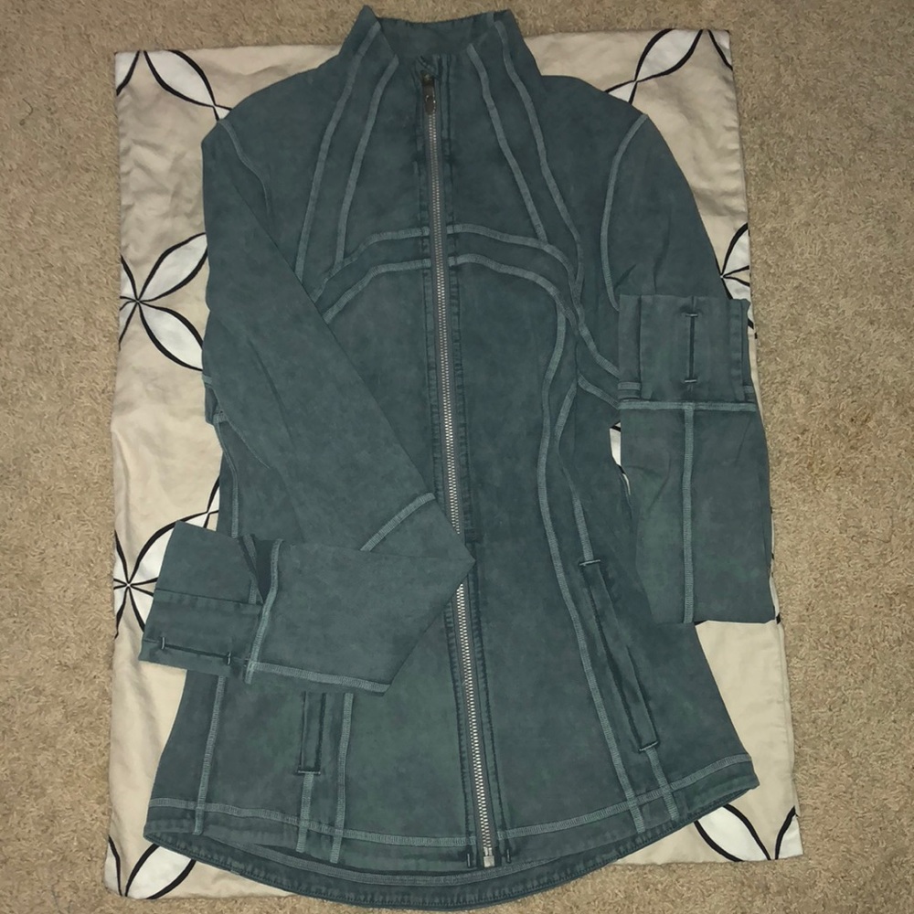 Size 4 Lululemon jacket